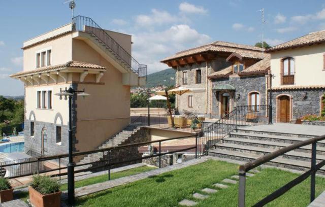 Hostal Antico Borgo Petralia Zafferana Etnea Exterior foto