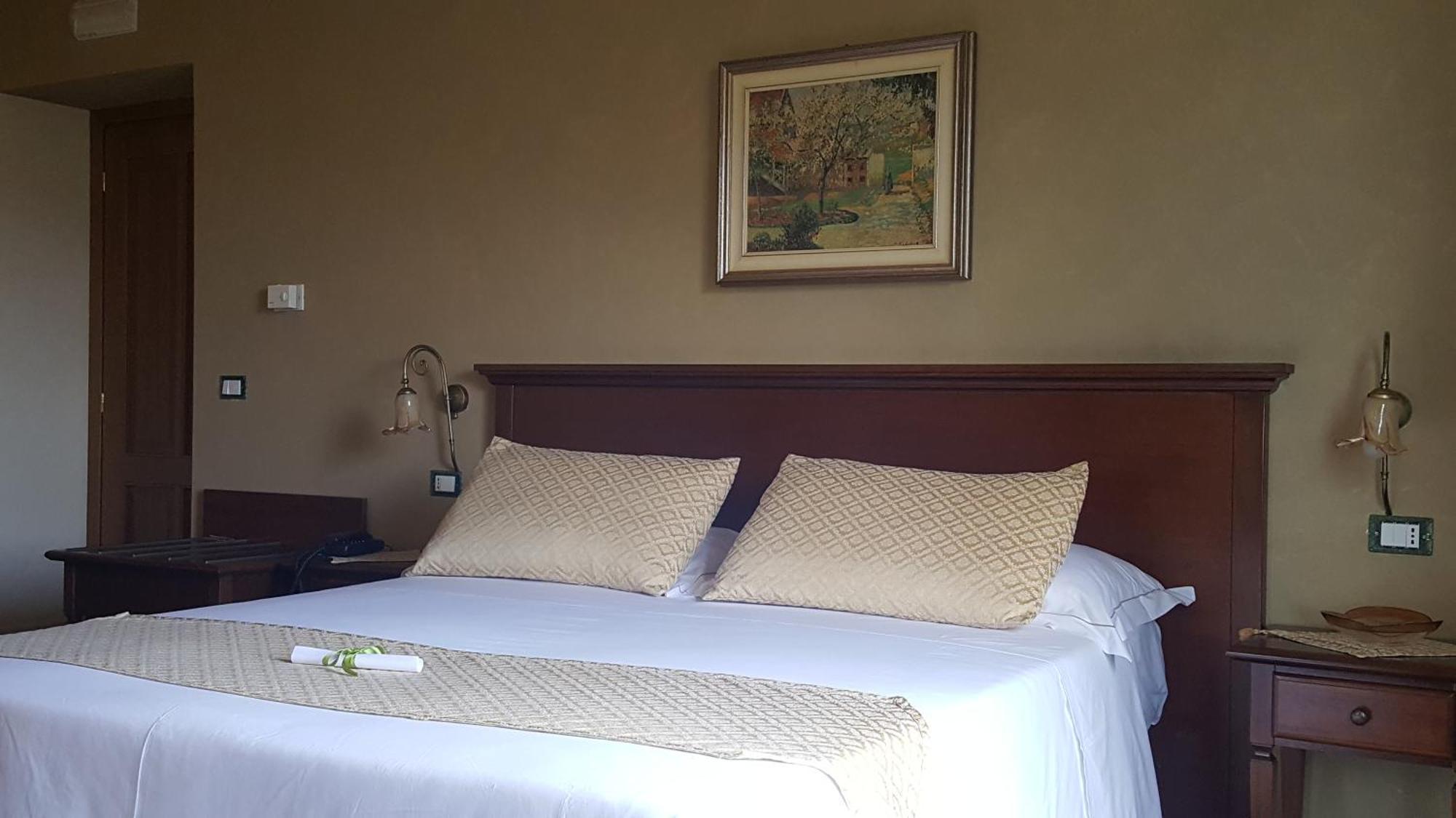 Hostal Antico Borgo Petralia Zafferana Etnea Habitación foto